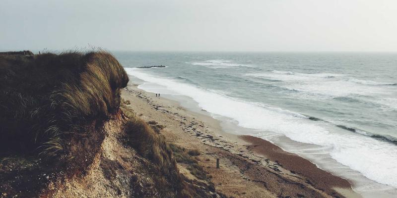 架构演进之路:从单体到微服务再到服务网格,企业级技术选型与落地实践全解析